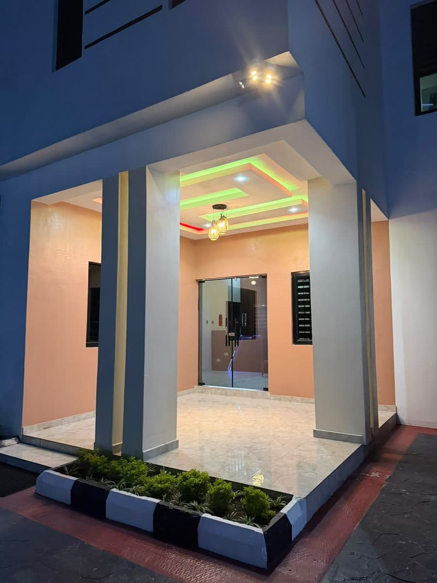 Javin entrance